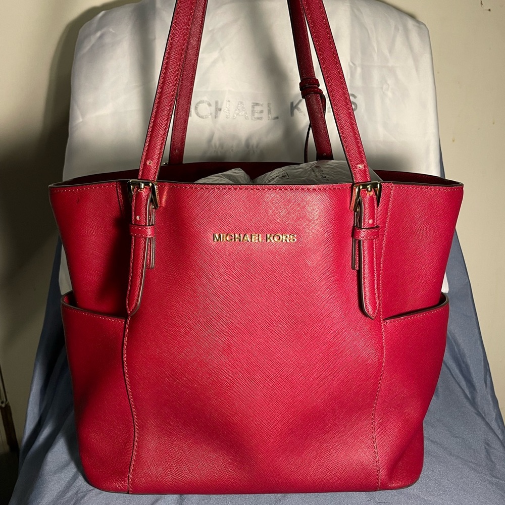 Michael Kors Charlotte Tote